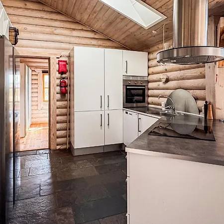 4 Bedroom Gorgeous Home In Sydals